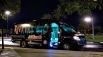 Mini bus negro en barcelona limobus para despedidas o cumpleaños celebra tu fiesta